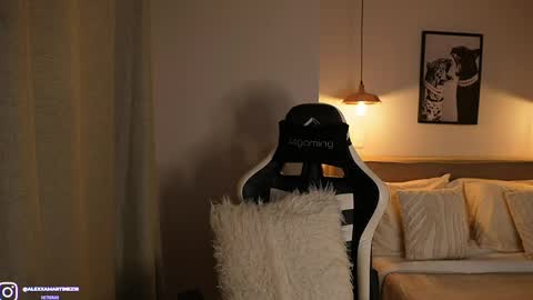 Snapshot of abril_w18 chatting on 06.05.26 My name is Alexa. Please say hello I like to chat with you. If you have requests please use tip online show from 06.05.26