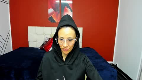 ABRIL online show from 01.11.25