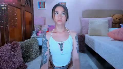 Abril online show from 02.13.25