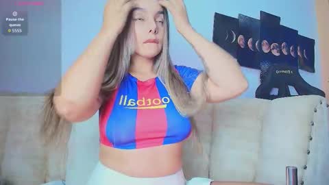 Abril online show from 01.11.26