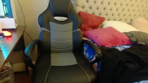 Snapshot of ac1d3athz chatting on 02.06.25 ac1d3athz online show from 02.06.25