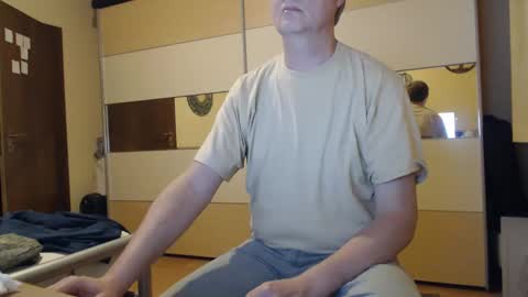 Snapshot of ach471 chatting on 12.01.24 ach471 online show from 12.01.24