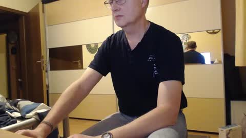 Snapshot of ach471 chatting on 01.01.25 ach471 online show from 01.01.25