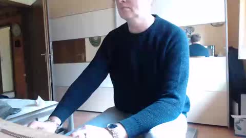 Snapshot of ach471 chatting on 01.25.25 ach471 online show from 01.25.25