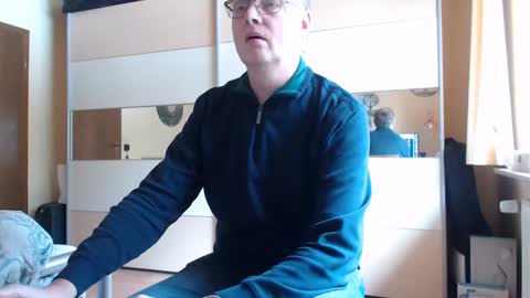 Snapshot of ach471 chatting on 02.15.25 ach471 online show from 02.15.25