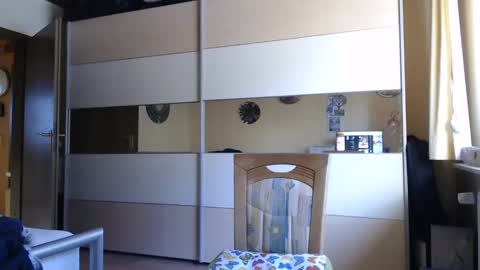 Snapshot of ach471 chatting on 02.18.25 ach471 online show from 02.18.25