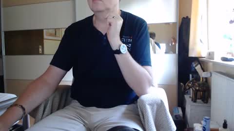 Snapshot of ach471 chatting on 09.19.25 ach471 online show from 09.19.25