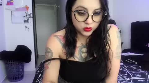 Snapshot of acid_alice666 chatting on 06.18.26 Alice online show from 06.18.26