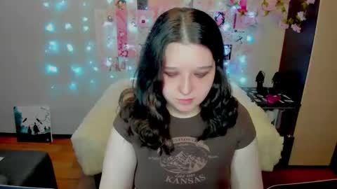 Snapshot of acid_kate chatting on 04.21.26 Kate online show from 04.21.26
