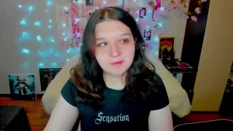 Snapshot of acid_kate chatting on 05.20.26 Kate online show from 05.20.26