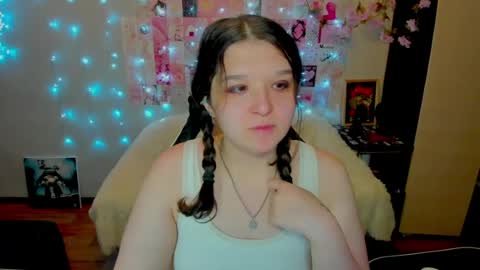 Snapshot of acid_kate chatting on 06.29.26 Kate online show from 06.29.26