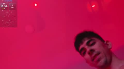 centric independent model   online show from 10.02.25