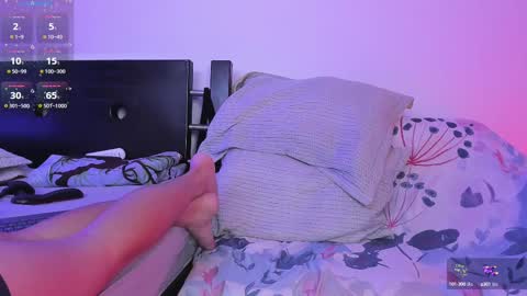 centric independent model   online show from 10.03.25