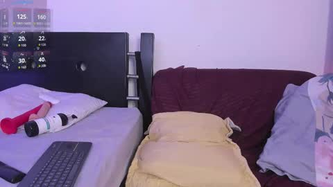 centric independent model   online show from 02.06.26