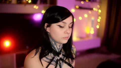 Snapshot of acid_pie chatting on 03.06.25 acid_pie online show from 03.06.25