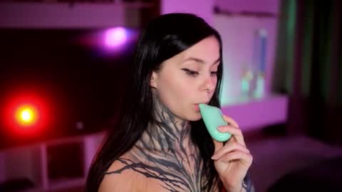 Snapshot of acid_pie chatting on 09.19.25 acid_pie online show from 09.19.25