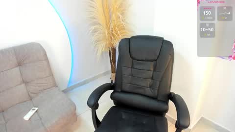    online show from 09.17.25