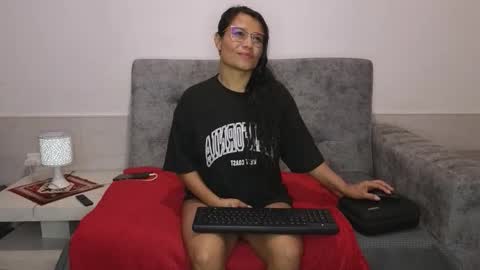 Snapshot of adahira08 chatting on 10.03.25 Adahira online show from 10.03.25