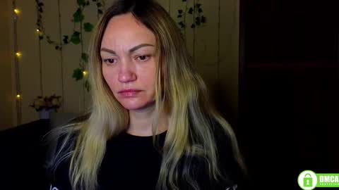 Snapshot of adalina_teacher chatting on 12.21.25 Adalina online show from 12.21.25