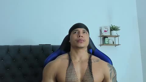 Snapshot of adam_boss chatting on 03.10.26 adam boss online show from 03.10.26