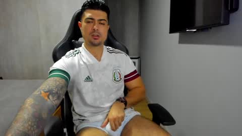 adam clarke online show from 02.08.25