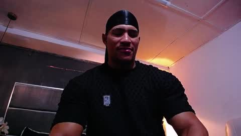 adam_fit19cm online show from 03.09.26