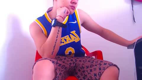 Snapshot of adam_hot11 chatting on 03.04.25 adam hot11 online show from 03.04.25