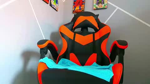 Snapshot of adam_hot11 chatting on 09.22.25 adam hot11 online show from 09.22.25