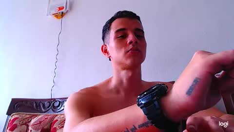 Snapshot of adam_hot11 chatting on 11.14.25 adam hot11 online show from 11.14.25