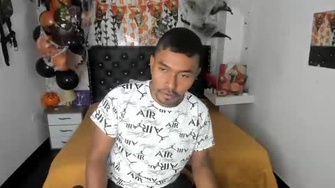 adam_morgan2 online show from 11.03.25