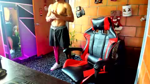 Snapshot of adam_valencia chatting on 12.24.24 Adam Valencia online show from 12.24.24