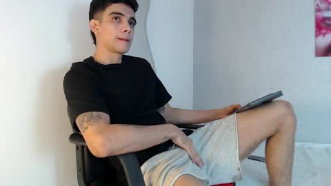 Hello guys excuse my absence I will be absent for several days for health reasons I hope you understand thank you very much. online show from 02.01.25