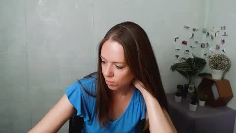 Snapshot of adamais_ chatting on 06.18.26 adamais_ online show from 06.18.26