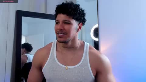 adambrocs1 online show from 04.17.26