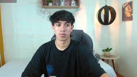 Adam online show from 04.05.26