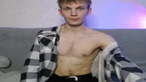 Snapshot of adamharriss chatting on 02.01.25 adamharriss online show from 02.01.25