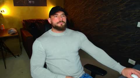 Snapshot of adamjameson chatting on 05.01.26 AdamJameson online show from 05.01.26
