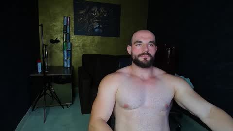 Snapshot of adamjameson chatting on 06.05.26 AdamJameson online show from 06.05.26