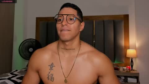 Snapshot of adamrocks2600 chatting on 12.06.24 Adam Rocks online show from 12.06.24