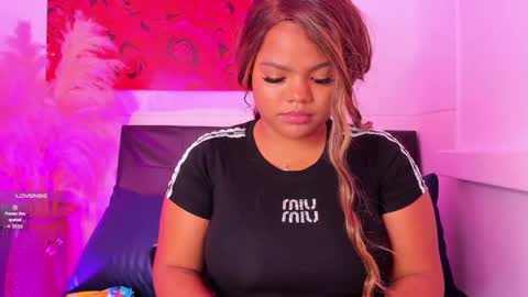 Snapshot of adams_cloe chatting on 09.18.25 Cloe Adams online show from 09.18.25