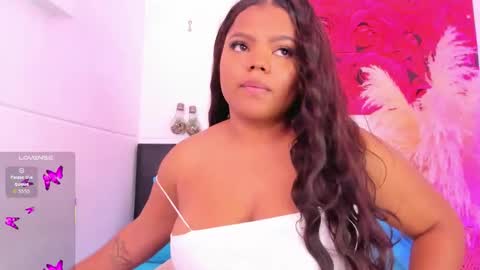 Snapshot of adams_cloe chatting on 11.06.25 Cloe Adams online show from 11.06.25