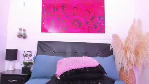 Cloe Adams  online show from 02.13.26