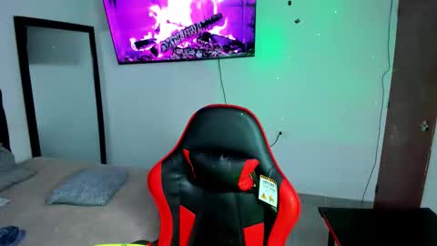 Snapshot of adams_collins chatting on 09.26.25 Adams online show from 09.26.25