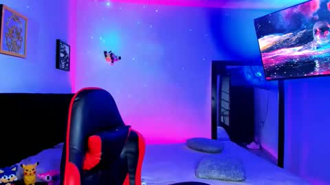 Snapshot of adams_collins chatting on 11.26.25 Adams online show from 11.26.25