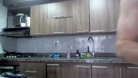 Snapshot of adan_eva960 chatting on 02.25.25 eva online show from 02.25.25