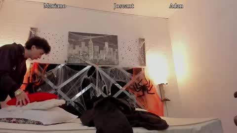 Adan Oriol online show from 10.26.25