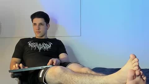 Snapshot of adan_rivas chatting on 03.05.25 adan online show from 03.05.25