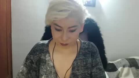 Snapshot of adan_romanoff chatting on 10.21.25 adan_romanoff online show from 10.21.25