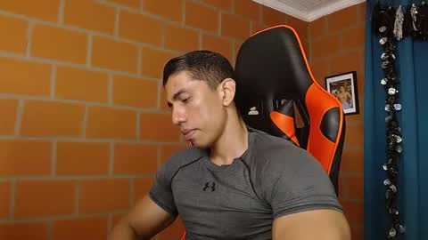 Adan Sin online show from 01.25.25