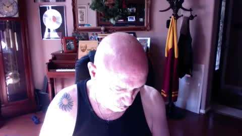 Snapshot of add_me_2 chatting on 05.22.26 add_me_2 online show from 05.22.26